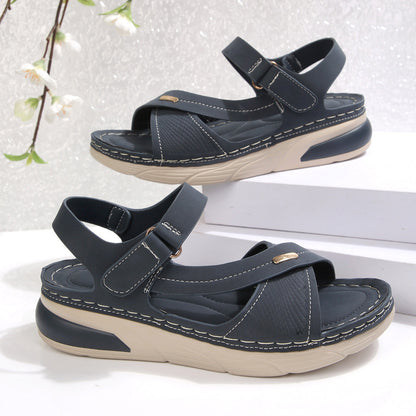 Sandale ortopedice confortabile — suport ergonomic pentru arcada plantară, lățime reglabilă, care subliniază silueta picioarelor.