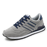 Pantofi sport ortopedici retro — cu susținere pentru bolta plantară, care îmbină stilul și confortul