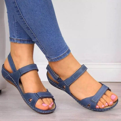 Sandale ortopedice ergonomice — cu suport pentru arcada plantară, care ajută la ameliorarea durerilor de picioare, la stabilizarea călcâiului și la reducerea instabilității la mers